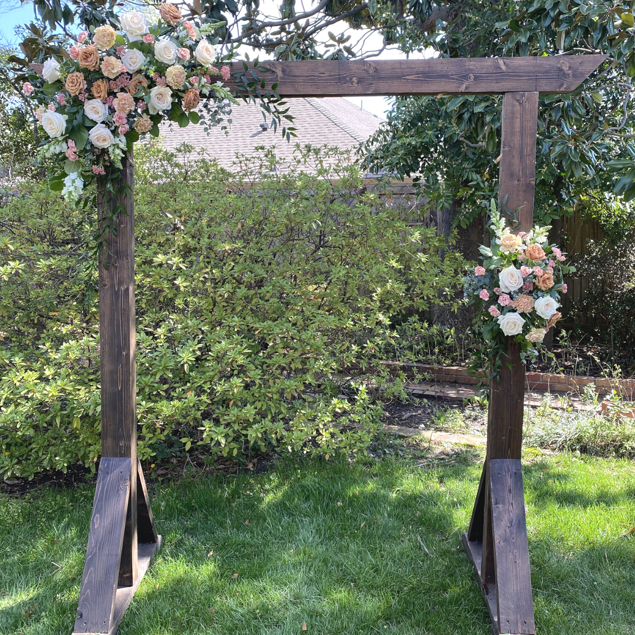 DIY Ceremony Arbor (Pt 1) - Two Arrangements or Single Corner